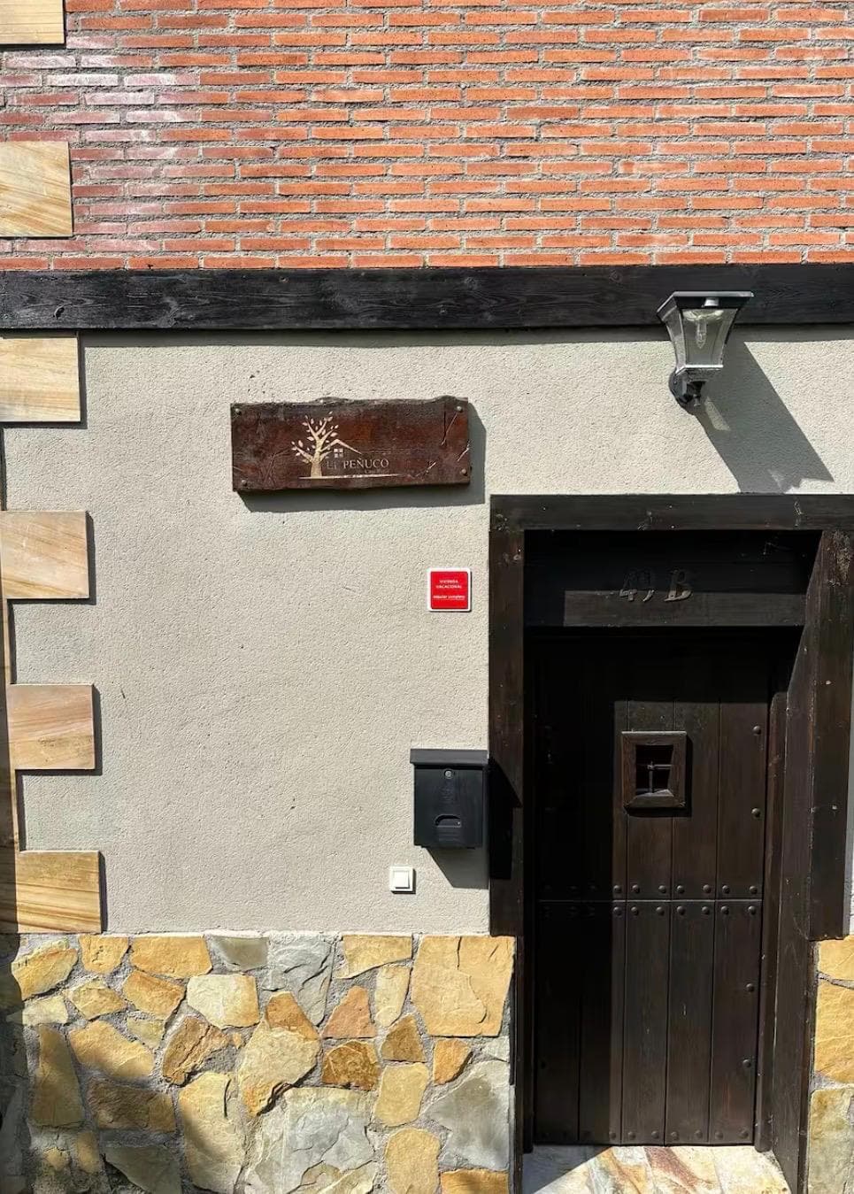 Entrada principal de la casa